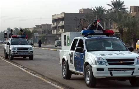 DVIDS - Images - Iraqi National Police, troops patrol Kahdra [Image 6 of 6]