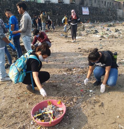 Beach Please: India’s Youngsters Clean-up Mithi River Bank - The Westside Gazette