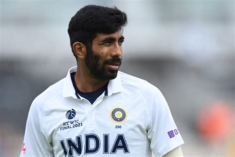 Jasprit Bumrah Age, Biography, Wiki, Wife, Family, Address, Hometown ...