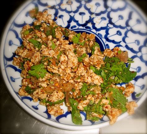 Thai Chicken Salad - Laap Gai | Thai chicken salad, Asian recipes, Dinner recipes