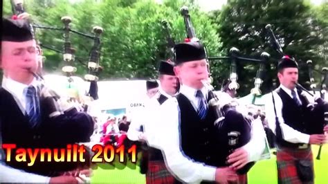 Taynuilt Highland Games 2011 | Presentation of prizes for achievement in Gaelic at the Taynuilt ...