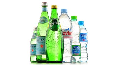 21 Best Sparkling Water Brands Of 2023, Ranked