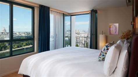 A New Hotel Has the Best View of Paris