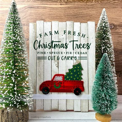 Christmas Tree Farm Sign with Fabric Appliqué - Crafting Cheerfully