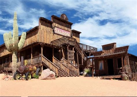 Old Wild West Desert Cowboy Town With Cactus And Saloon Photography Backdrop Photo Background ...