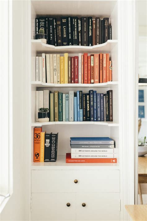 11 Inspiring Living Room Bookshelf Ideas for Spaces of All Sizes