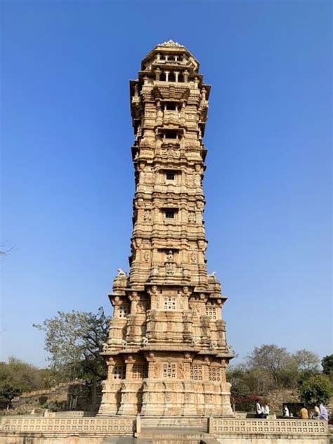 Vijay Stambh | Chittorgarh - What to Expect | Timings | Tips - Trip Ideas by MakeMyTrip