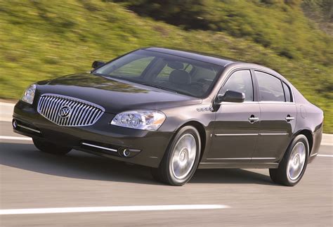 Buick Lucerne 2011 — L'annuel de l'automobile