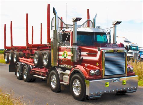 Western Star logging truck and Jinker | Bennett Log Handling… | Flickr