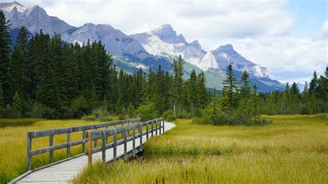 The 11 Best Canmore Hiking & Walking Trails - Banff National Park