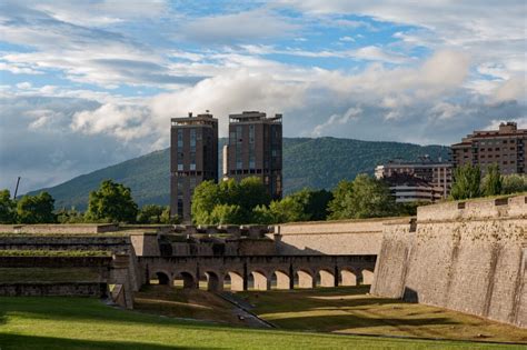 Universities in Spain: Areas and Specialities - Piccavey