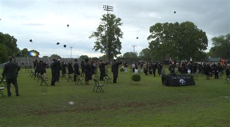 South Side High School holds graduation ceremony - WBBJ TV