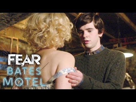 Norma Tells Norman's Secret | Bates Motel - YouTube | Bates motel, Bates, Vera farmiga