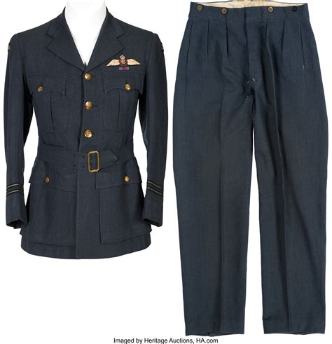 WWII Royal Canadian Air Force Officers' Uniform Used by a Volunteer ...