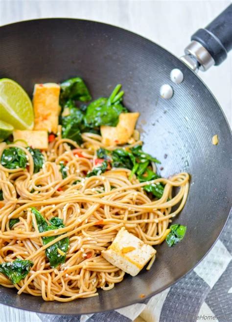 Buckwheat Soba Noodles with Coconut-Lime Tofu Recipe | ChefDeHome.com