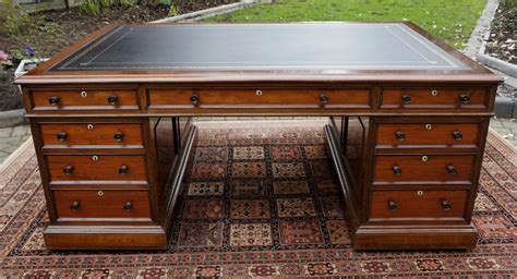 Large Antique Mahogany Partners Desk | 400248 | Sellingantiques.co.uk