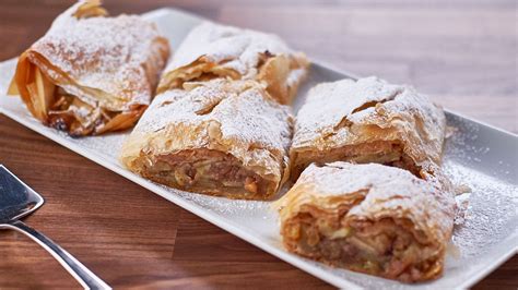 Mary In A Minute: Flaky Apple Strudel | Apple strudel, Strudel, Mary recipe