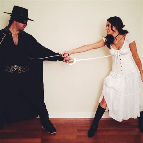 Zorro and Elena | Couples halloween outfits, Movie halloween costumes, Halloween costume outfits