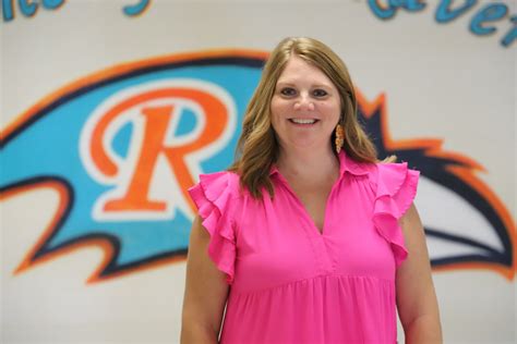 New Riverwood Middle Principal Comes Home To Johnston County | JoCo Report