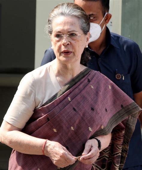 Sonia Gandhi turns 76, Cong leaders extend greetings - IBTimes India