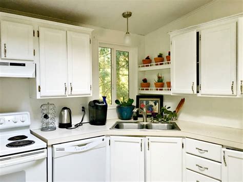 The Best Way to Clean your Kitchen Cabinets with Homemade Degreaser Recipe