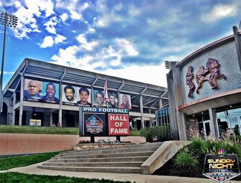 Professional Football Hall of Fame, Canton Ohio | Football hall of fame ...