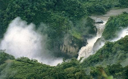 Ecuador Travel – Quito, Volcanoes, Galapagos Island