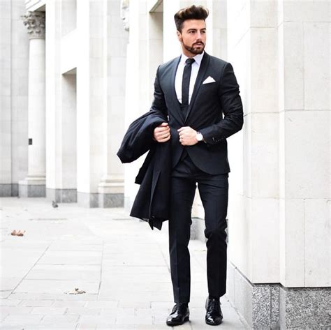 6 erros que os homens cometem ao usar roupa social | Roupa social, Homens bem vestidos, Moda ...