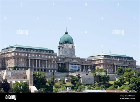 Budapest parliament Building Stock Photo - Alamy