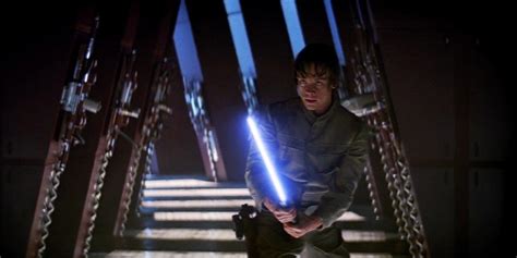 Star Wars Confirms Where Luke's Lightsaber Ended Up After The Empire ...