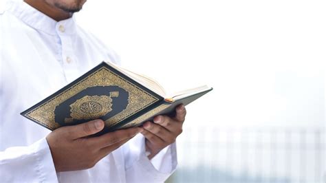 How Reading The Holy Quran Benefits Your Life? » QuranOnline.com