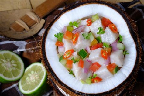 Serving kokoda in a coconut shell Prawns Appetizers, Spinach Appetizers ...