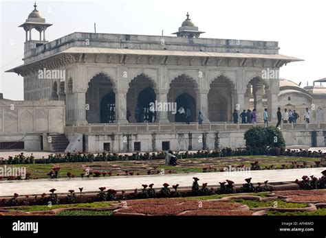 Inside the Red Fort, Agra Stock Photo - Alamy