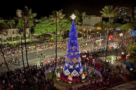 Honolulu City Lights is one of the very best things to do in Honolulu