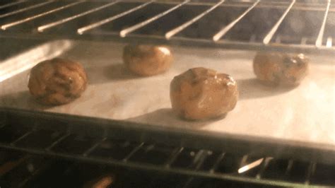 Cookie Baking GIF - Find & Share on GIPHY