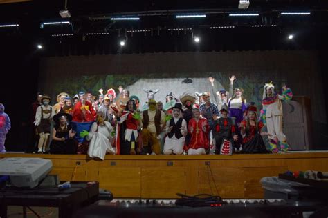 A Look Behind the Scenes of ‘Shrek the Musical’ – WACS News.