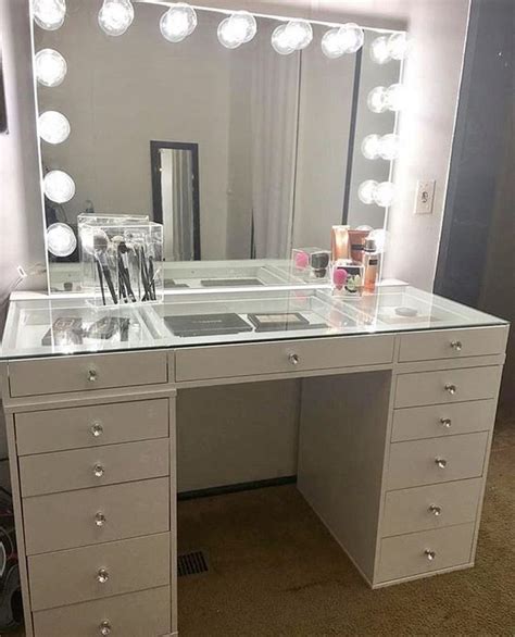 i need this in my life. | Beauty room vanity, Vanity makeup rooms ...