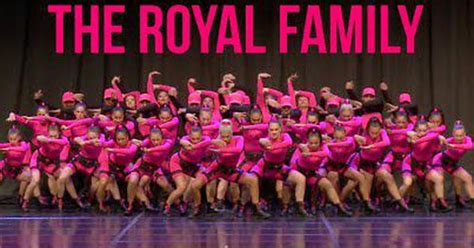 The Royal Family Dance Crew | Suis-Nous