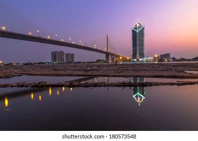 Bangkok Mar 1 Kasikorn Bank Headquarter Stock Photo 180573548 | Shutterstock