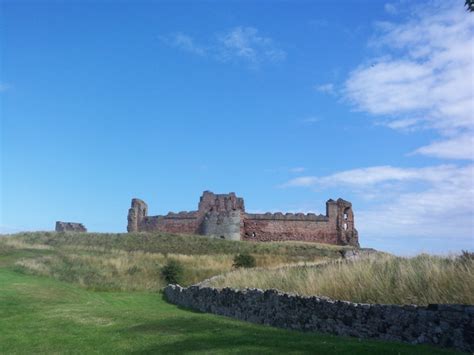 Tantallon Castle Tour Information - Secret Scotland