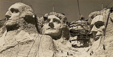 10 Interesting Facts About Mount Rushmore