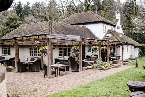 The Jolly Farmer, Worplesdon Pub and Restaurant Image Gallery