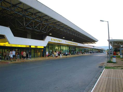 Corfu international airport - Corfu Benitses travel guide