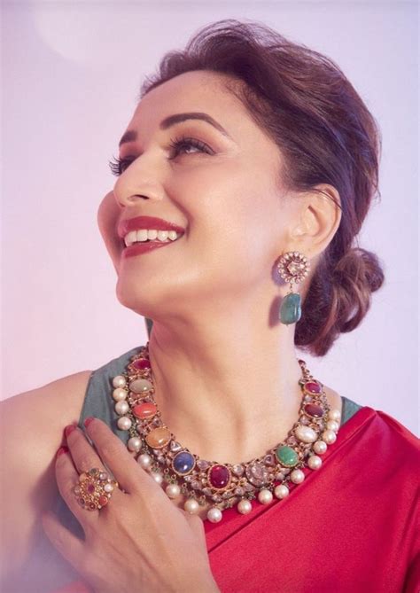 Gorgeous Madhuri Dixit | Fancy jewelry necklace, Amrapali jewels ...