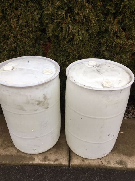 55 gallon plastic barrels for Sale in Salem, OR - OfferUp