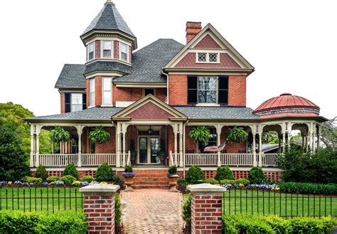 Restoring a Historic Home? These Tips May Help - Sherman Bridge Lending