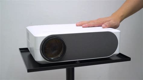 Hands On: LUMOS Auro Home Cinema Smart Projector | Nasi Lemak Tech