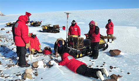 Does Antarctica Have A Hidden Layer Of Meteorites Below Its Surface ...