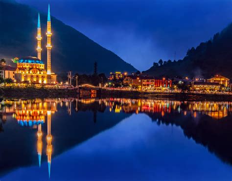 Uzungöl'de Gece(Night in Uzungol) | LOCATİON: UZUNGÖL, TRABZ… | Flickr