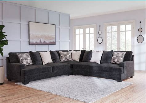 Lavernett Sectional Sofa - Gray | Home Furniture Plus Bedding